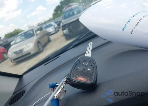 2014 Jeep Compass Latitude z USA, uszkodzony, nr VIN 1C4NJCEA8ED531761